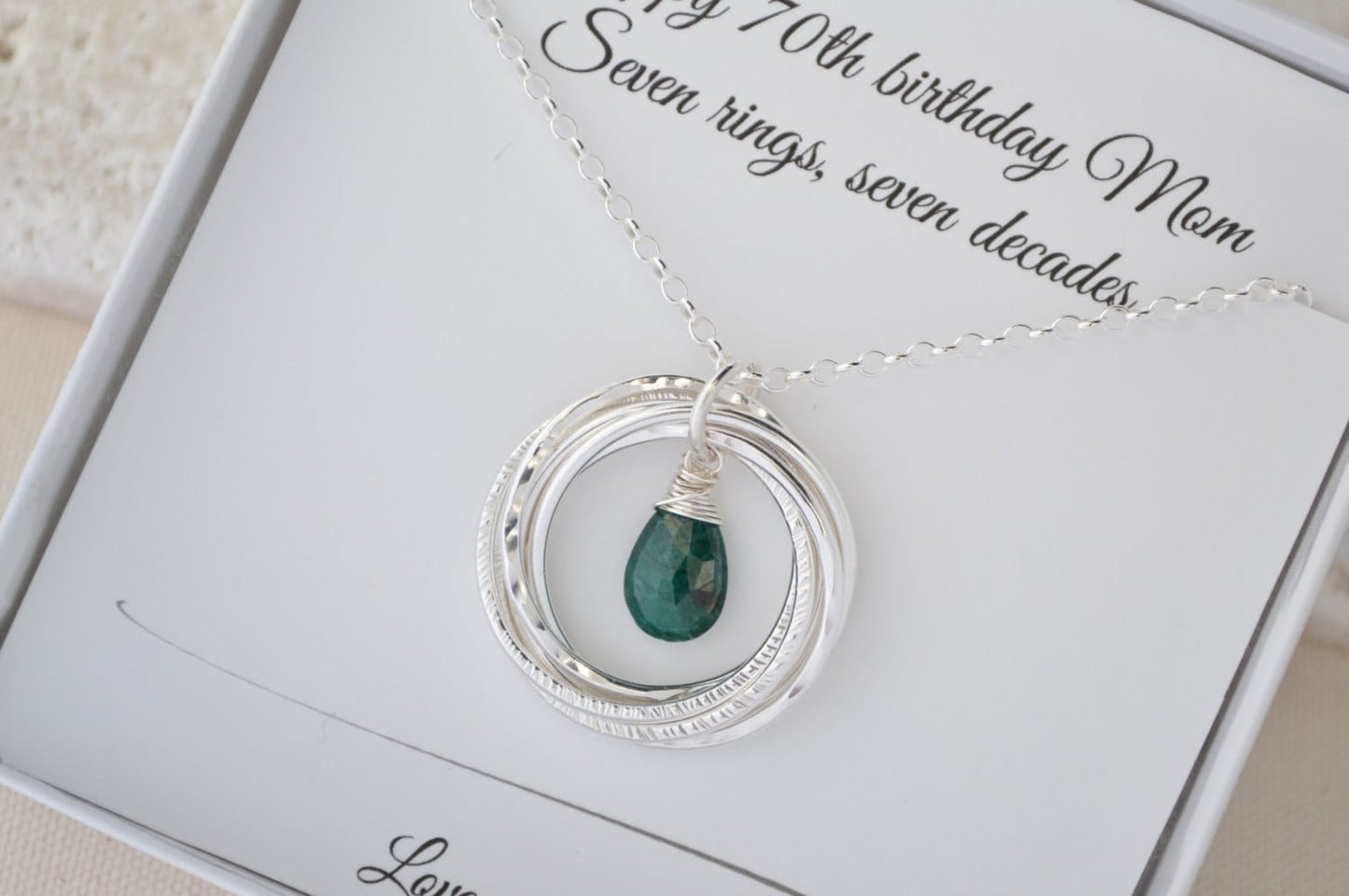 Regalo de 70 cumpleaños para mamá y abuela, collar con piedra de nacimiento esmeralda, collar con piedra de nacimiento de mayo, regalo del séptimo aniversario para esposa, regalos de cumpleaños