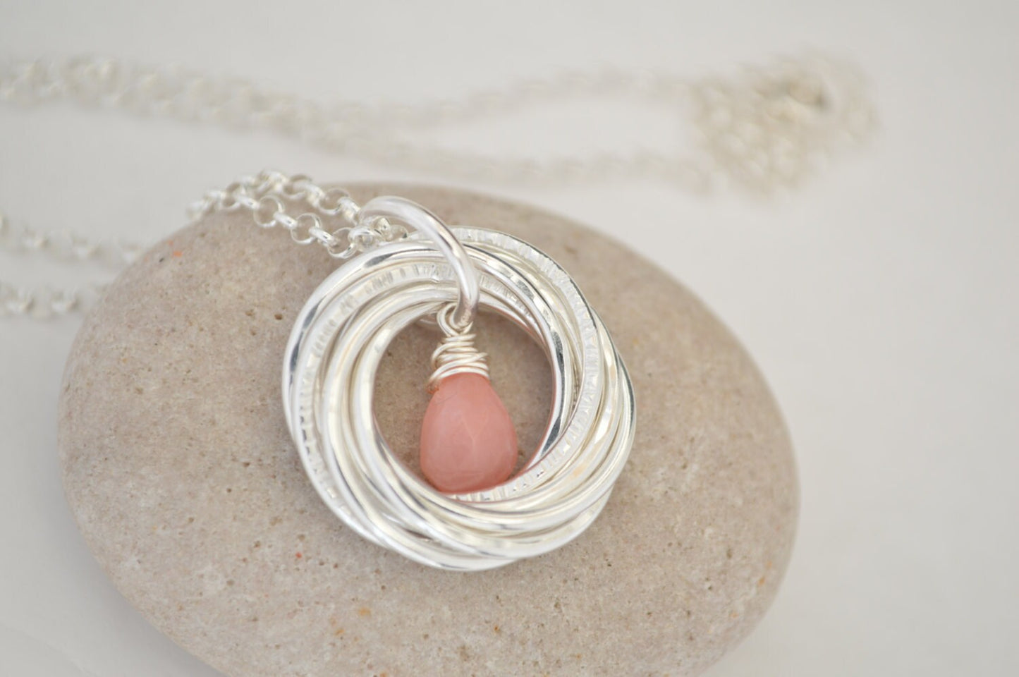 Collar de ópalo rosa, collar con piedra natal de octubre, regalo de 60 cumpleaños para mamá, regalo de 6.º aniversario, joyas de 60.º cumpleaños para madre, 6 anillos