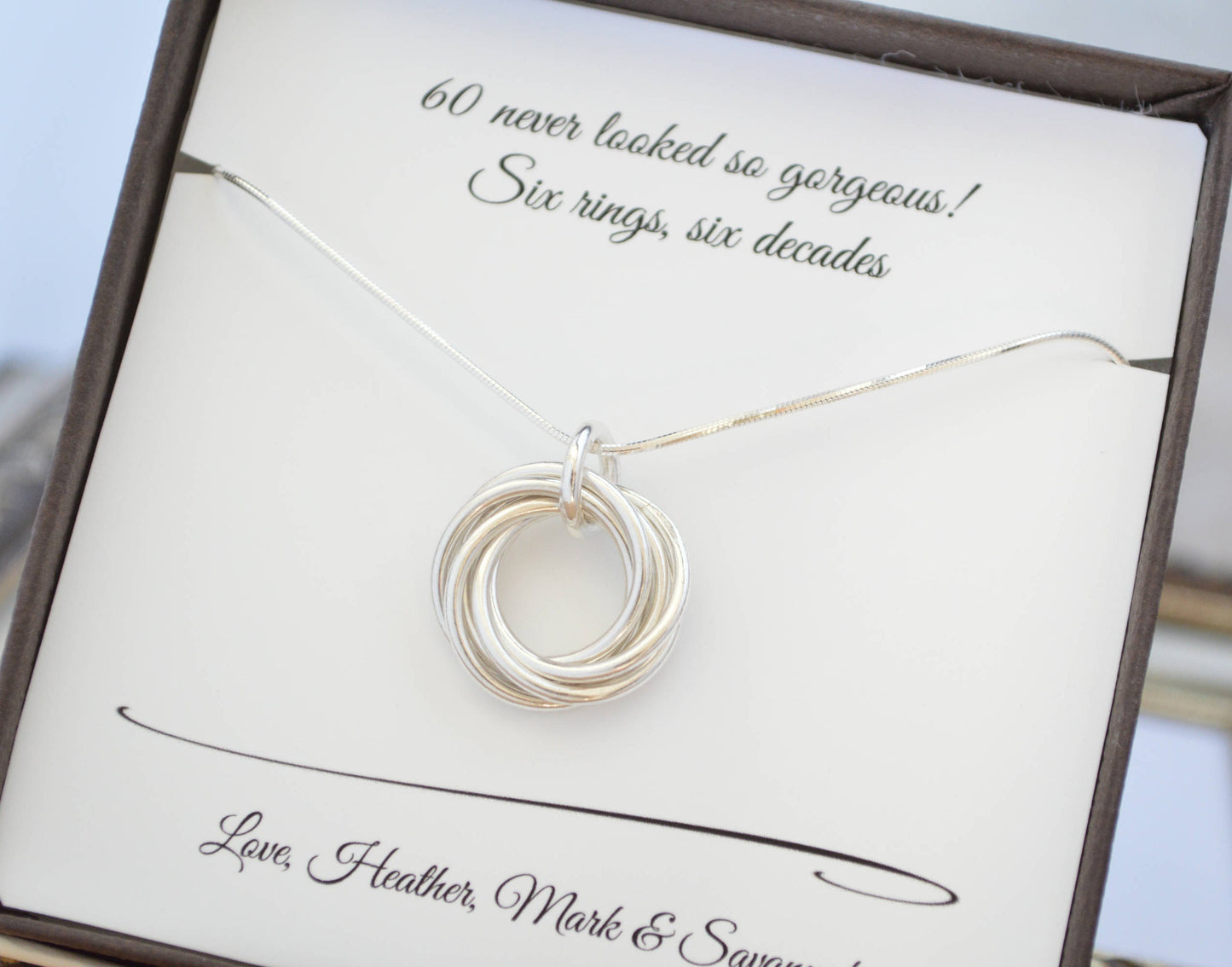 Joyas de 60 cumpleaños para mamá, regalo de 6.º aniversario para ella, regalo de 60.º cumpleaños para mujeres, 6 anillos para 6 décadas, collar de 60.º cumpleaños