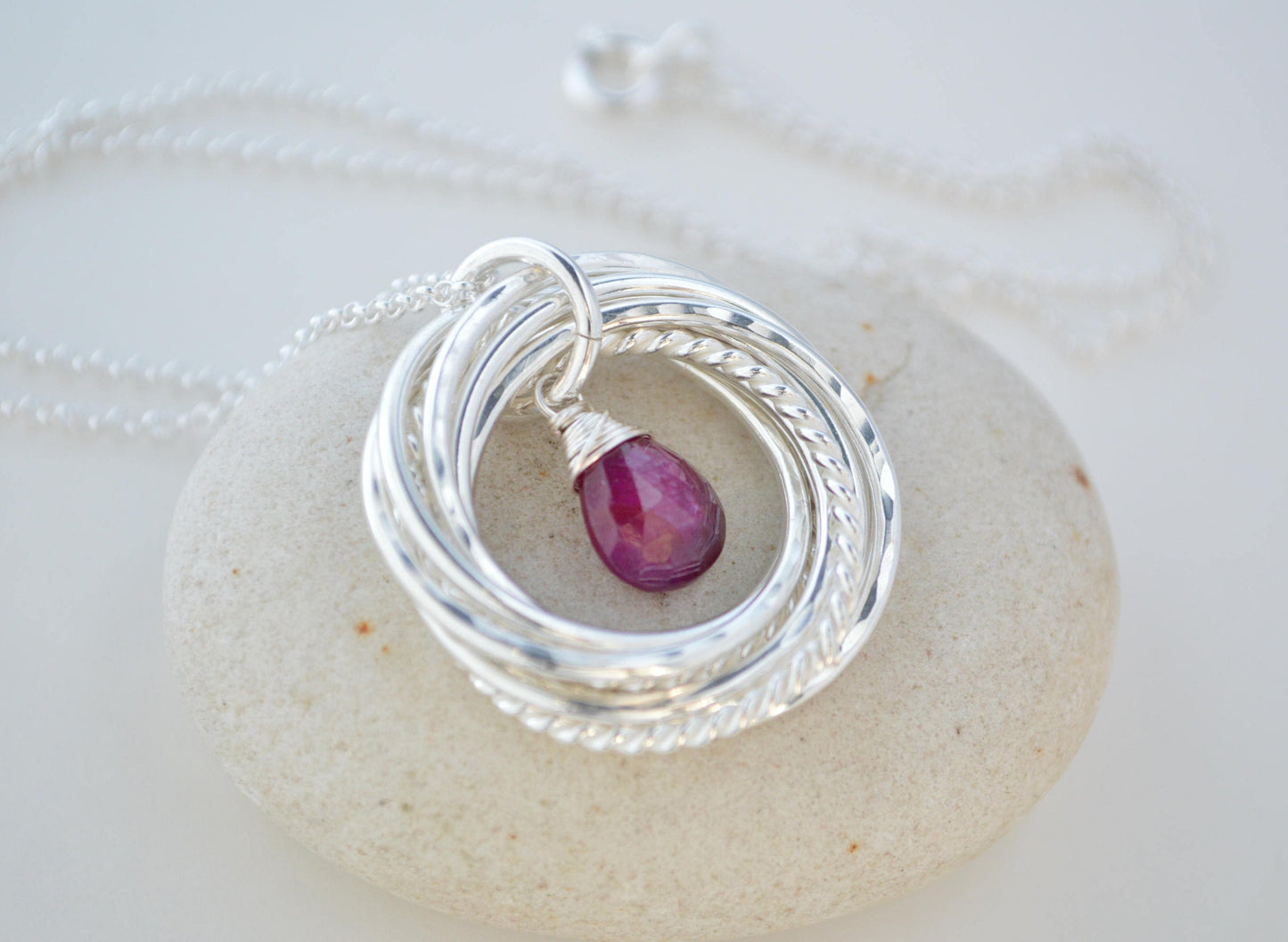 Regalo de 70 cumpleaños para mujeres, 70 cumpleaños para mamá y abuela, regalo de séptimo aniversario para mujeres, collar con piedra de nacimiento de rubí, regalos de hitos, cumpleaños