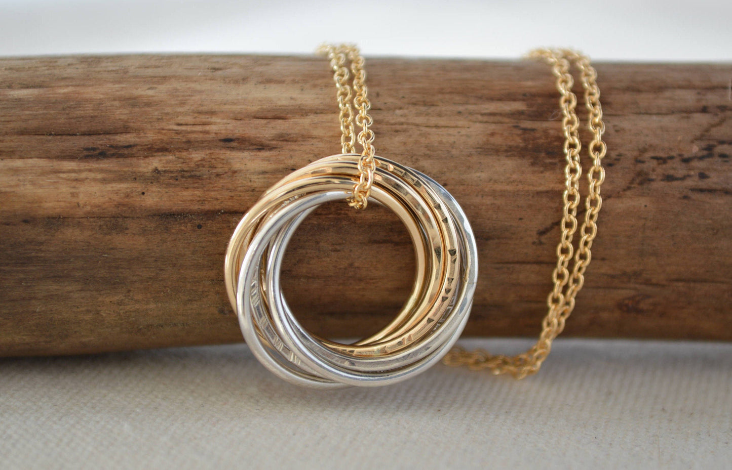 Regalo de 50 cumpleaños para mujeres, collar de 5 anillos, 50 cumpleaños para ella, regalo de 5.º aniversario para esposa, regalos de cumpleaños para mujeres, regalo de hermana