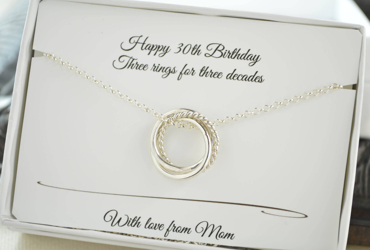 Regalo de cumpleaños número 30 para hija, collar de 3 anillos por 3 décadas, regalo de tercer aniversario, collar de 3 hermanas, collar pequeño, joyería de 30 años
