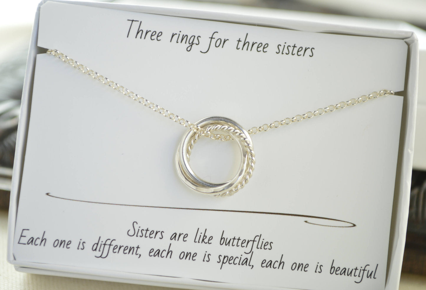 Regalo de cumpleaños número 30 para hija, collar de 3 anillos por 3 décadas, regalo de tercer aniversario, collar de 3 hermanas, collar pequeño, joyería de 30 años