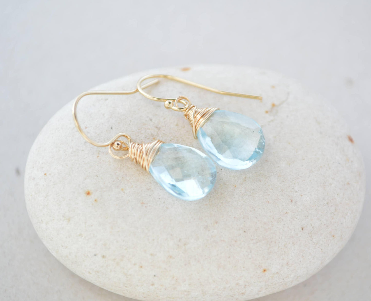 Pendientes de topacio azul, pendientes con piedra natal de diciembre, pendientes azules, regalo para mamá, regalo para ella, regalos de diciembre, regalos de cumpleaños