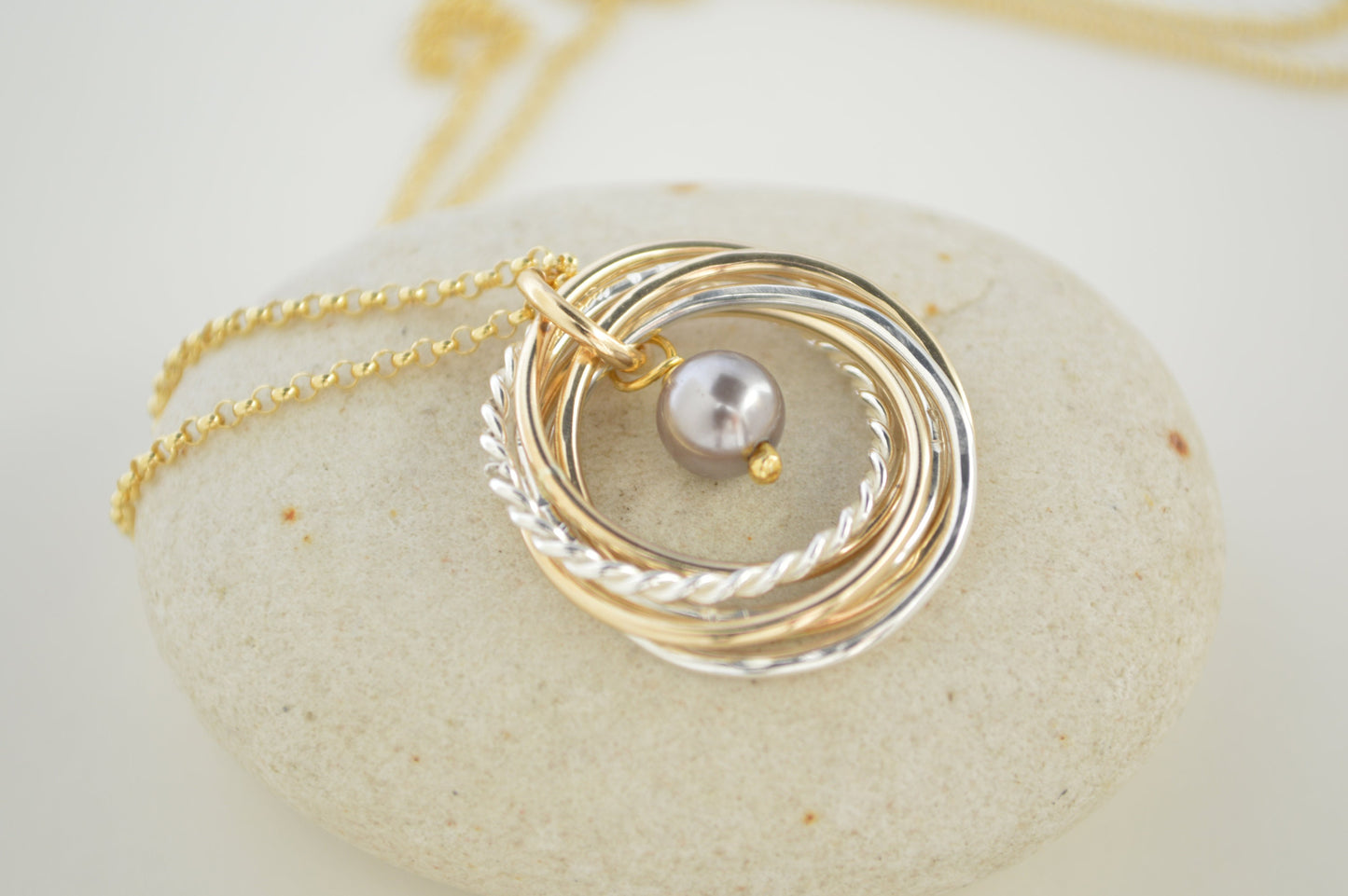 Regalo de 50 cumpleaños para mujeres, collar con piedra natal de junio, collar de 5 décadas, regalo del quinto aniversario, regalo de cumpleaños único para ella