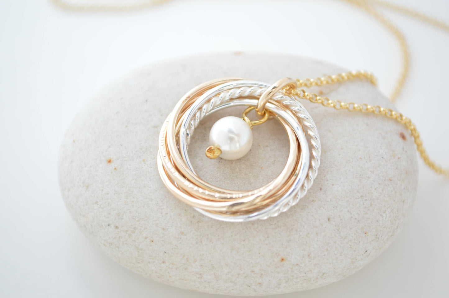 Joyas de 60 cumpleaños para mamá, collar de perlas de oro, regalo de 60 cumpleaños para mujeres, 6 anillos de metal mixtos, regalo de 6.º aniversario, regalo de 6.º década