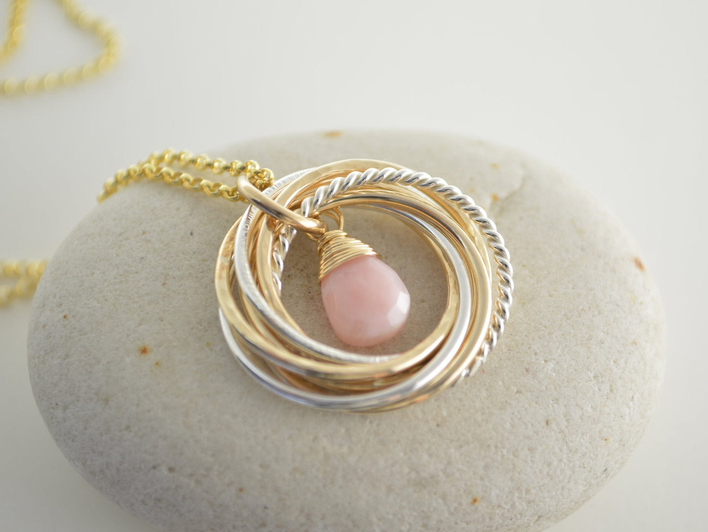 Regalo de 90 cumpleaños para mamá, regalo de 9.º aniversario, piedra natal de octubre, collar con piedra natal de ópalo, 9 anillos, 9 décadas, regalo de 90.º aniversario para la abuela