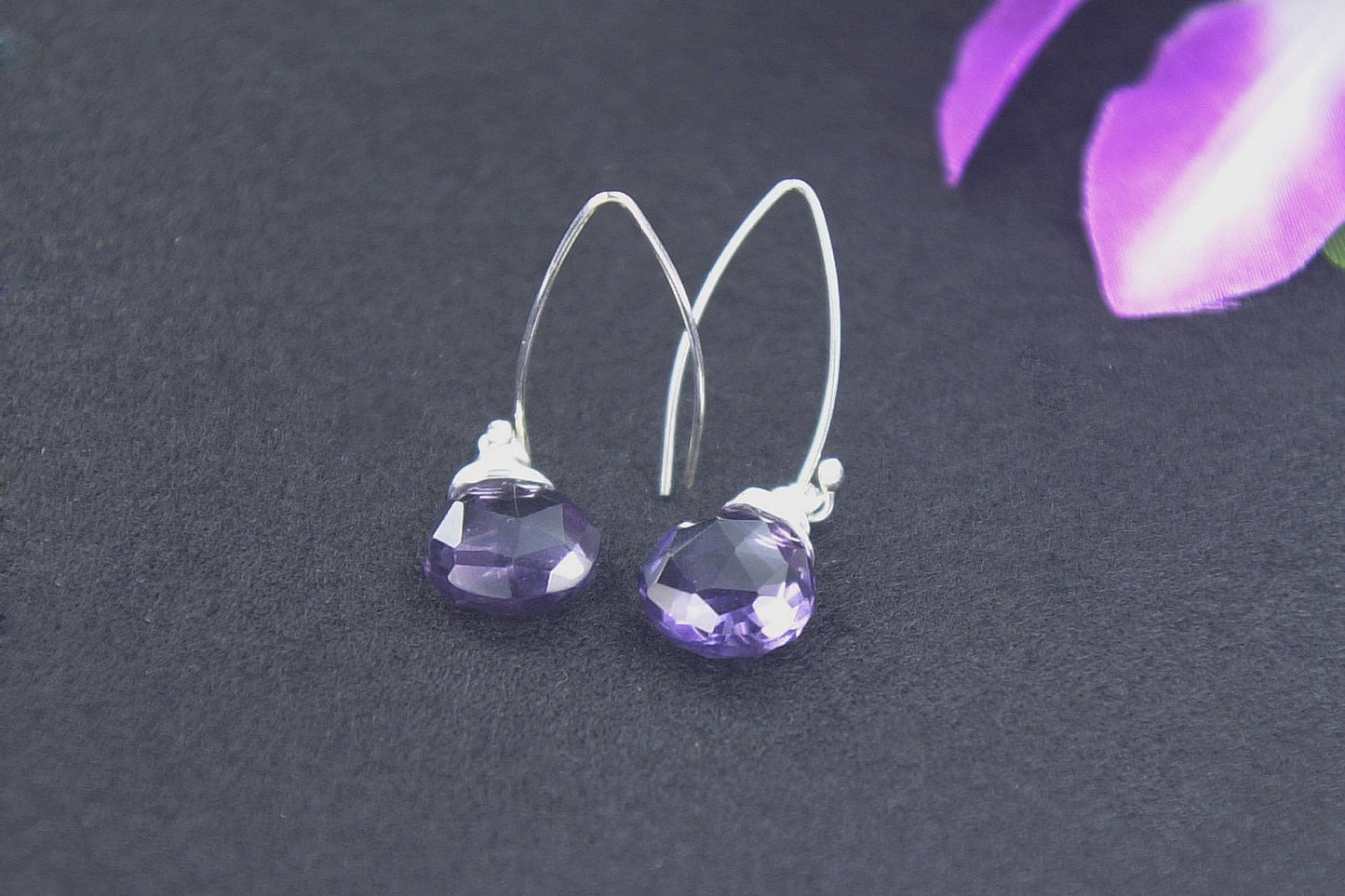 Pendientes de amatista, pendientes con piedra natal de febrero, pendientes con piedras preciosas moradas, pendientes morados, gancho de plata, dama de honor, mamá, prometida, regalo de graduación