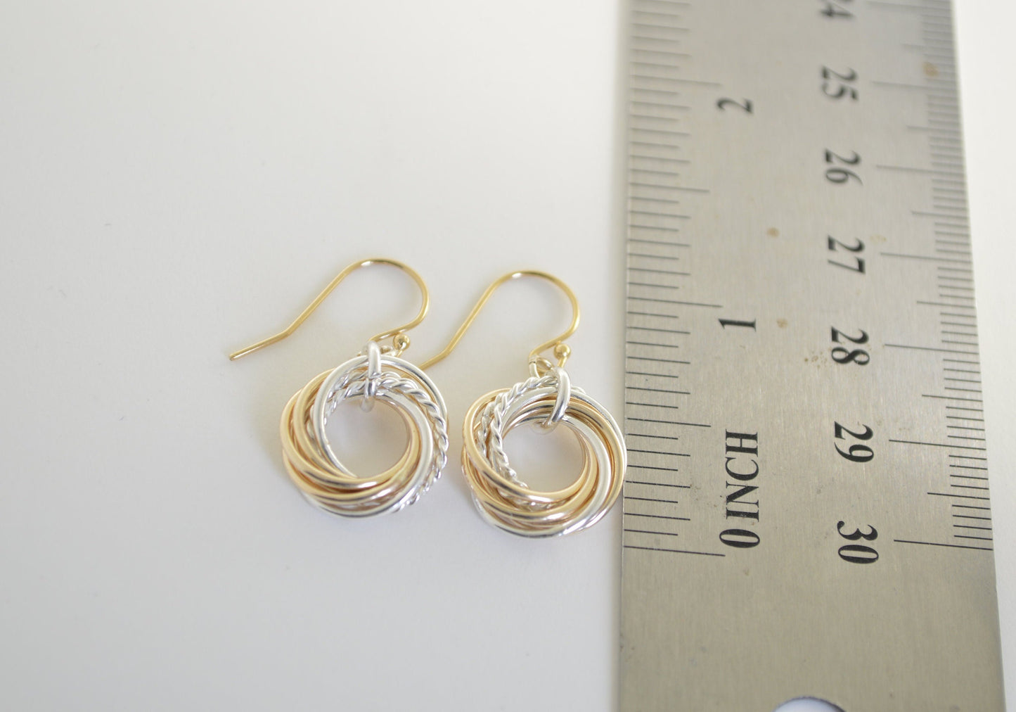 Regalo de 60 cumpleaños para mujeres, pendientes de 6 anillos, pendientes de metal mixto, regalo de 6.º aniversario, joyas de 60.º cumpleaños para mamá, regalo de 6 décadas