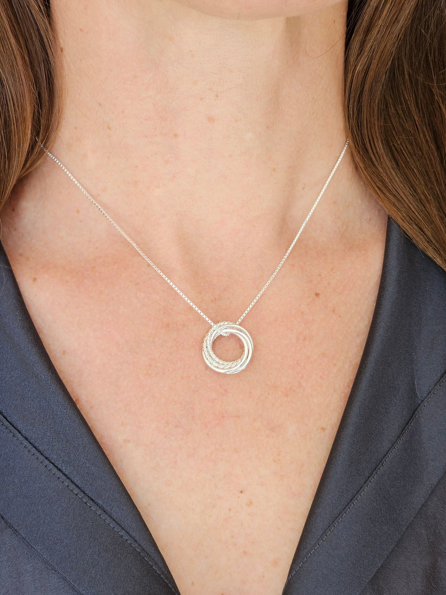 Joyas de 50 cumpleaños para mujeres, collar de 5 anillos por 5 décadas, regalos de 50 años para esposa, regalo para personas de 50 años, regalos de hitos, plata esterlina
