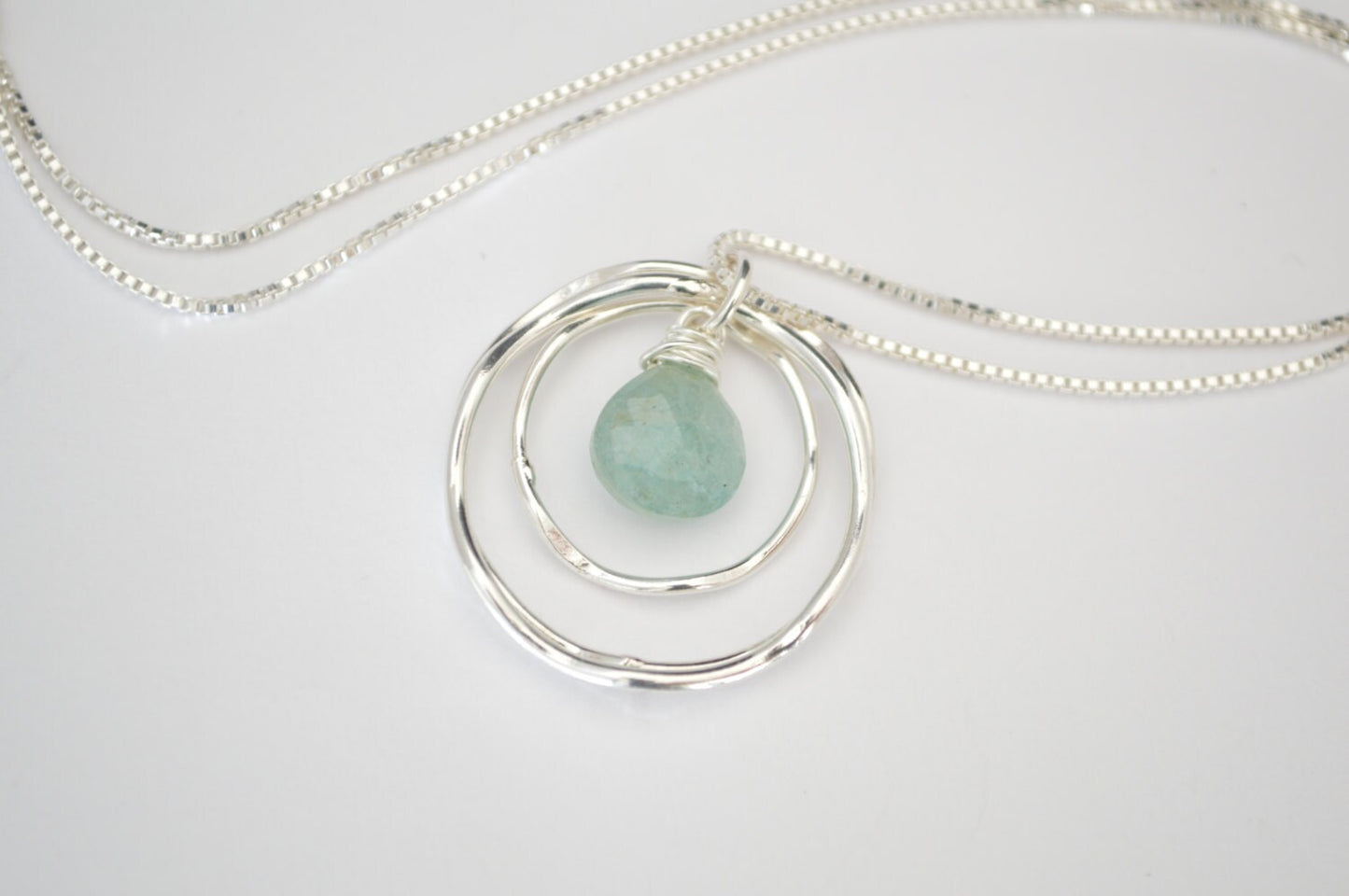 Regalo de cumpleaños número 30 para ella, collar de aguamarina, collar con piedra de nacimiento de marzo, joyas de cumpleaños número 30, regalos de cumpleaños, 3 anillos por 3 décadas