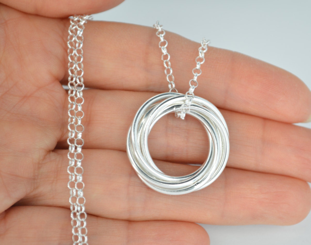 60th Birthday gift for mom, 6 Interlocked rings necklace, 60th birthday jewelry for women, 6 Decade gift, 6 Anniversary gift for her