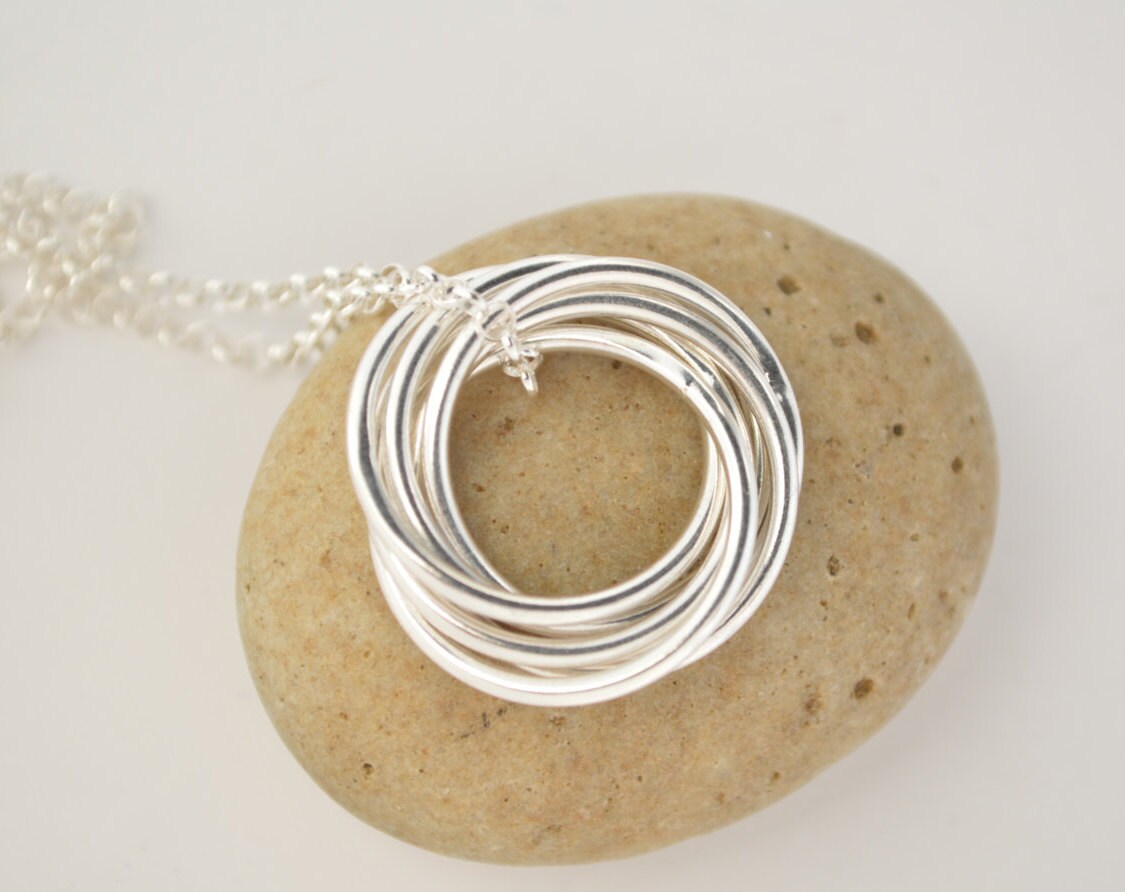 60th Birthday gift for mom, 6 Interlocked rings necklace, 60th birthday jewelry for women, 6 Decade gift, 6 Anniversary gift for her