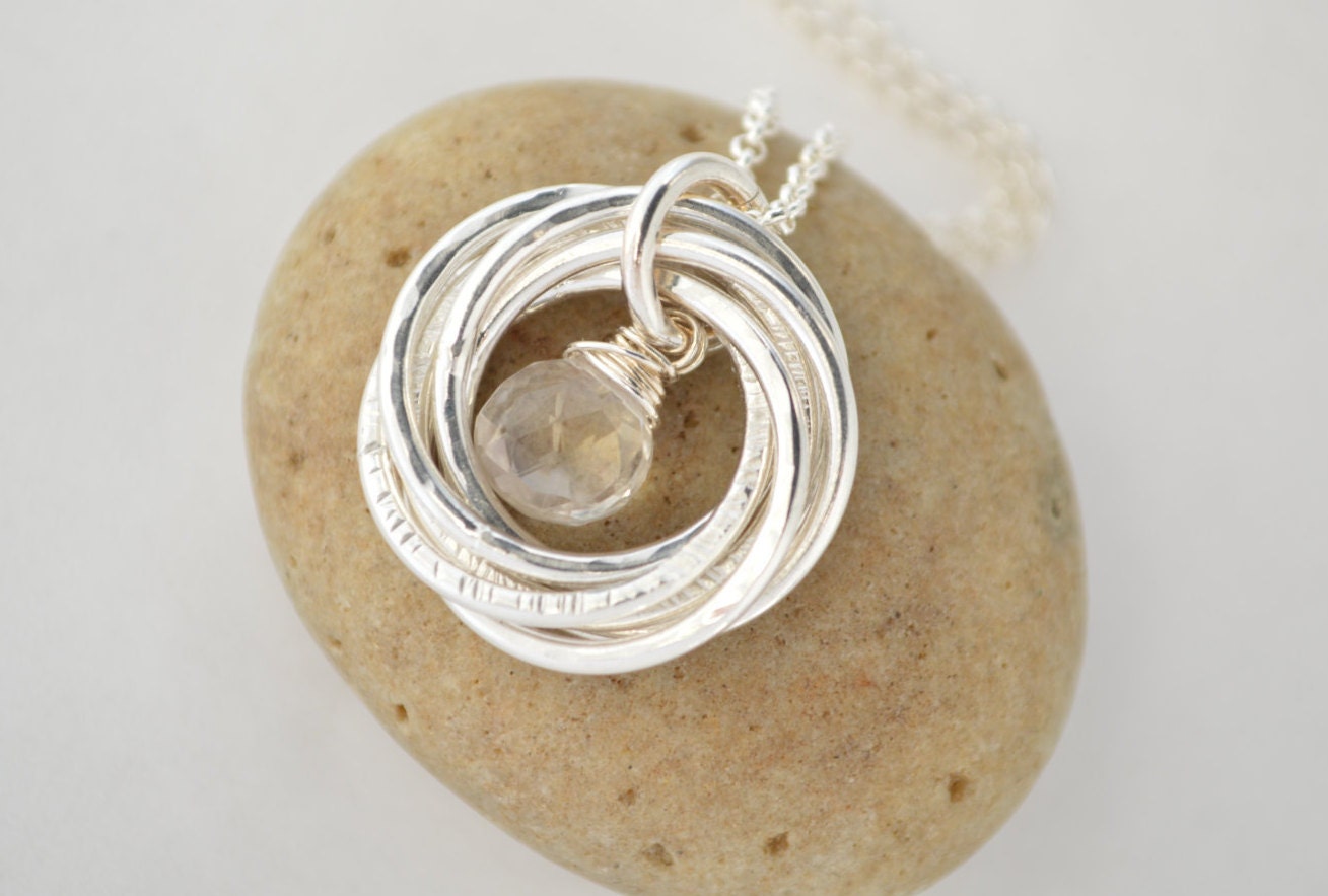 Regalo de 70 cumpleaños para mamá, collar con piedra natal de abril, collar de cristal de roca, joyas para abuela, regalo del séptimo aniversario para mujeres