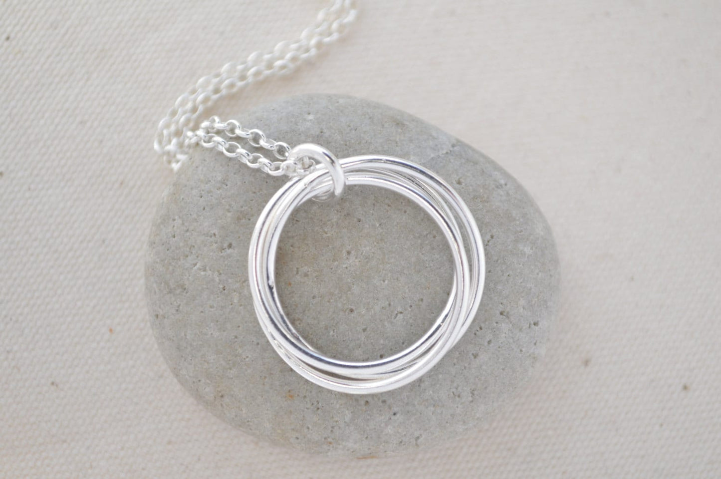 Regalo de 30 cumpleaños para hija, collar para 3 hermanas, collar para 3 mejores amigas, regalo de 30 cumpleaños para ella, joyas para 3 hermanas, collar para 3 damas de honor