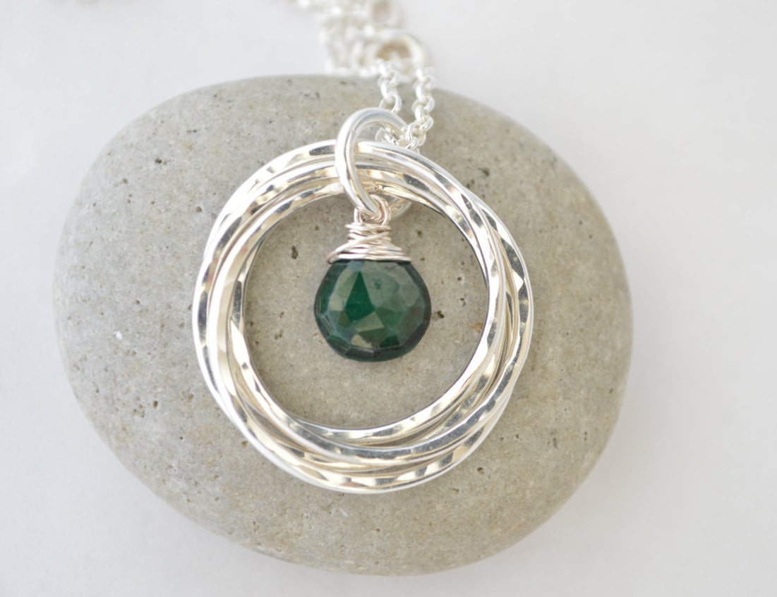 Regalo de 50 cumpleaños para esposa, collar con piedra de nacimiento esmeralda, collar con piedra de nacimiento de mayo, regalo de 50 cumpleaños para mujeres, regalo del quinto aniversario para ella