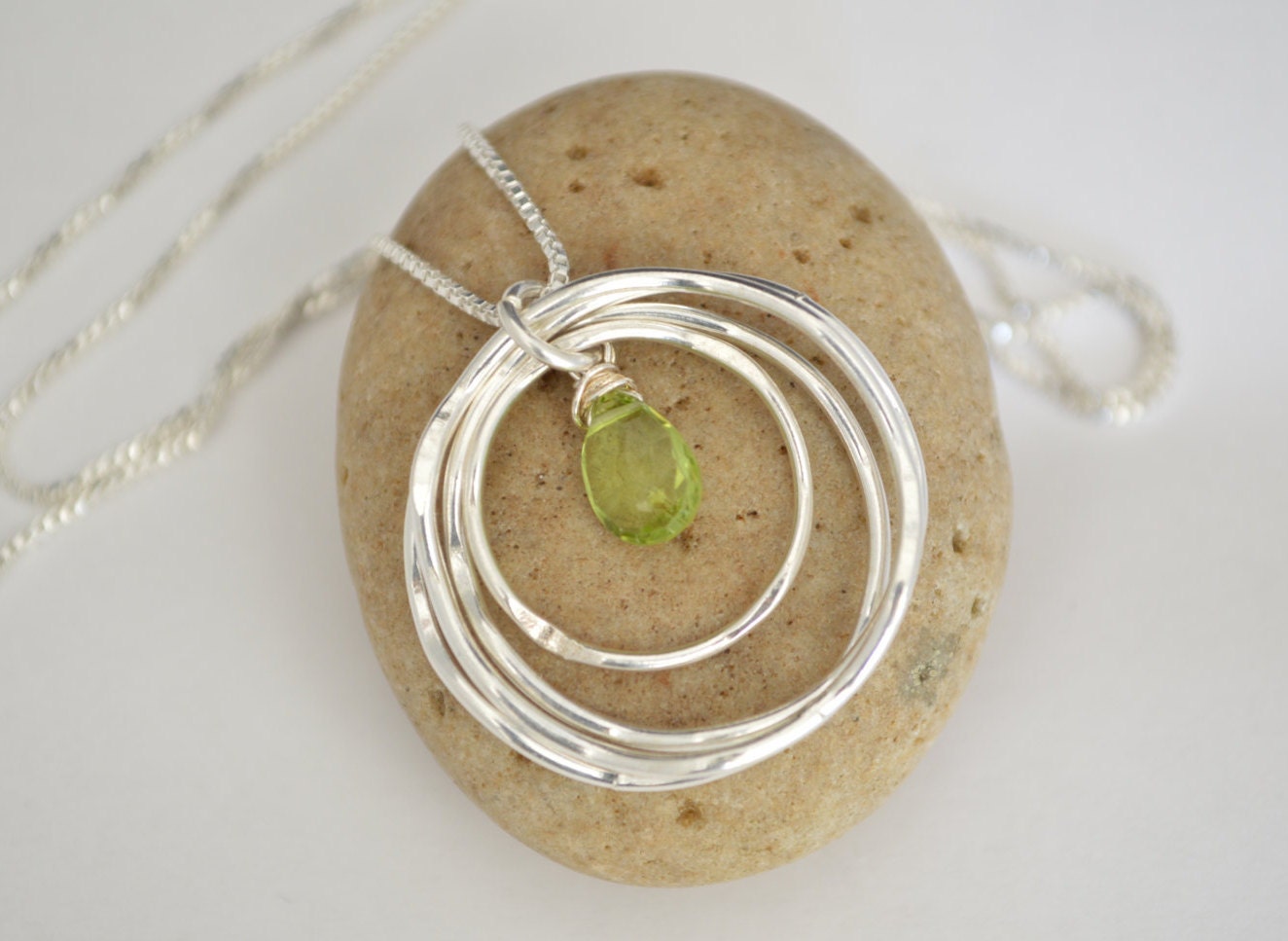 40th Birthday gift for sister, 40th Birthday gift for women, Sisters necklace, 4th Anniversary gift, Peridot necklace,August birthstone neck